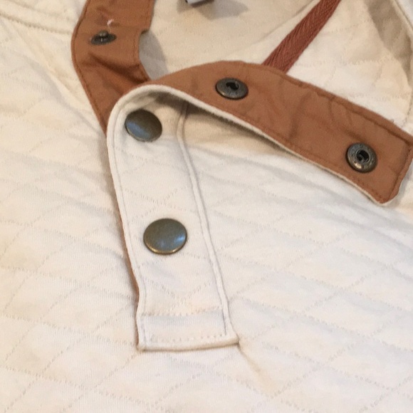 Men’s Three Button Sweater - Picture 5 of 5